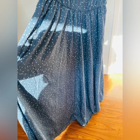 NWT Bloomchic midi blue and white polka dot dress - Picture 3 of 8